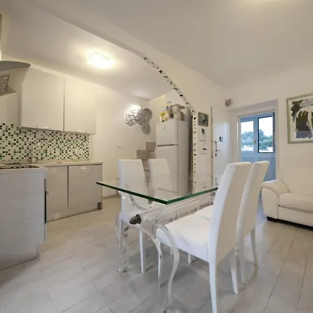 Holiday home Joanna *